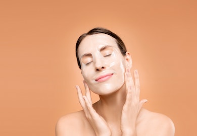 Application du sorbitan et du polysorbate dans les soins de la peau